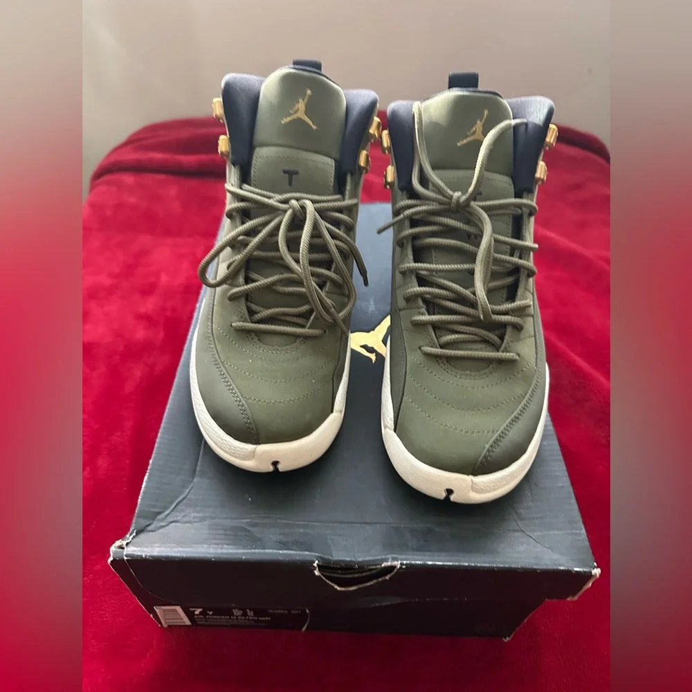 Jordan 12 Retro
